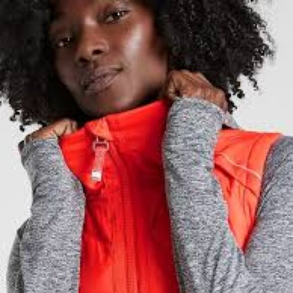 Athleta Rockridge Primaloft Vest, Size MEDIUM, Purple - Picture 3 of 13